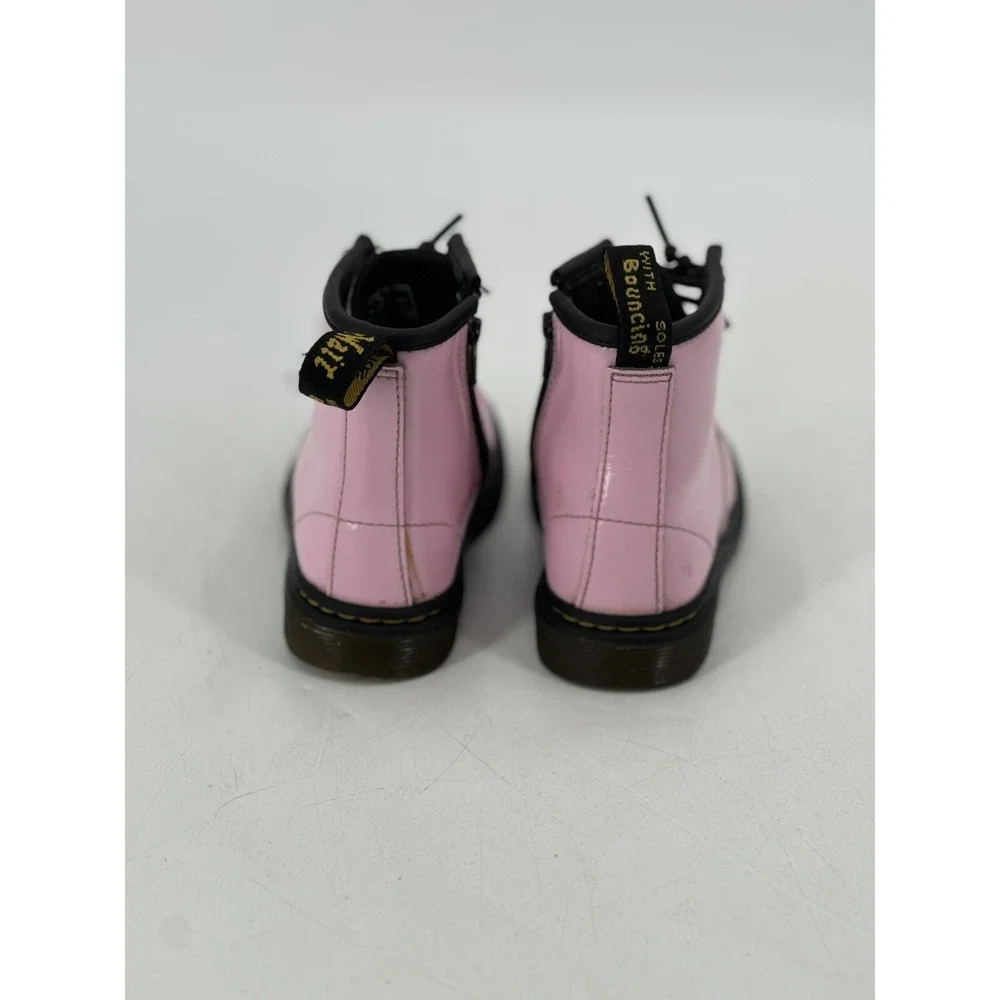 Dr Marten's 1460 Boot Kids Sz 9 Light Pink Lace‎ Up Edgy Combat Patent Leather